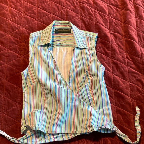 Wrap crop collared shirt. SO CUTE !! - Picture 1 of 2